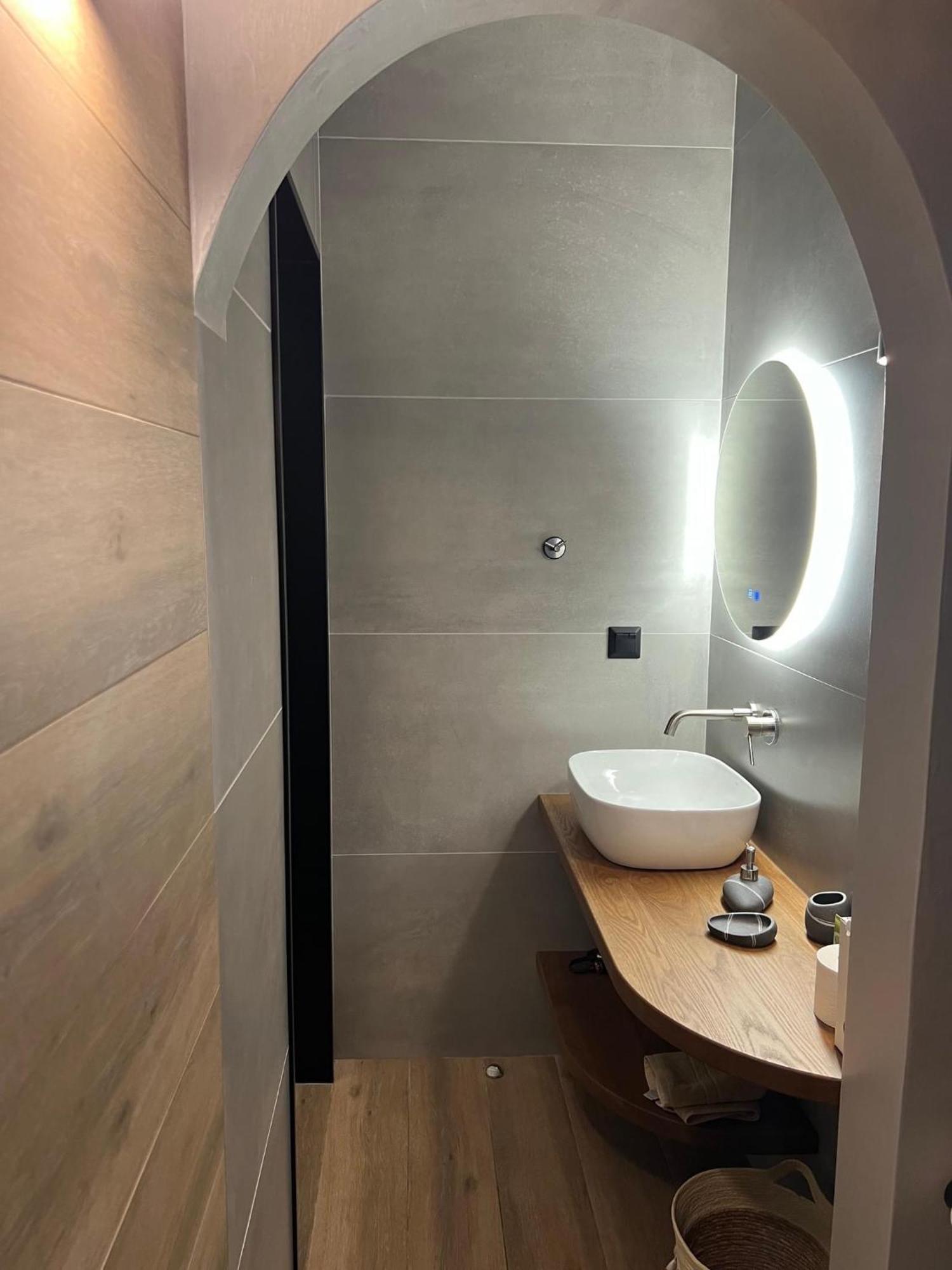 The Mits Luxury Apartments Skiathos-Stadt Exterior foto
